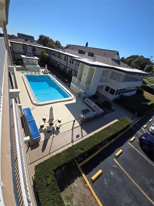 For Sale: $99,900 (1 beds, 1 baths, 523 Square Feet)