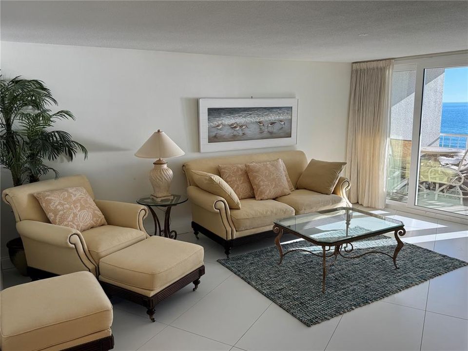 For Sale: $1,595,000 (2 beds, 2 baths, 1510 Square Feet)