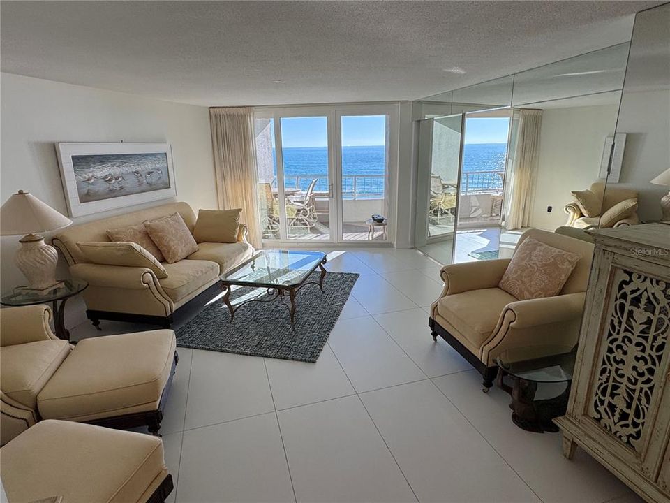 For Sale: $1,595,000 (2 beds, 2 baths, 1510 Square Feet)