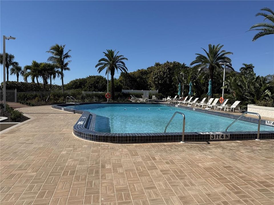 For Sale: $1,595,000 (2 beds, 2 baths, 1510 Square Feet)