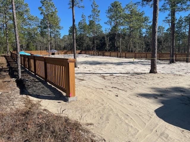 На продажу: $77,000 (0.25 acres)