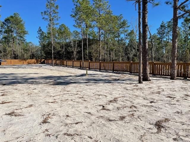 На продажу: $77,000 (0.25 acres)