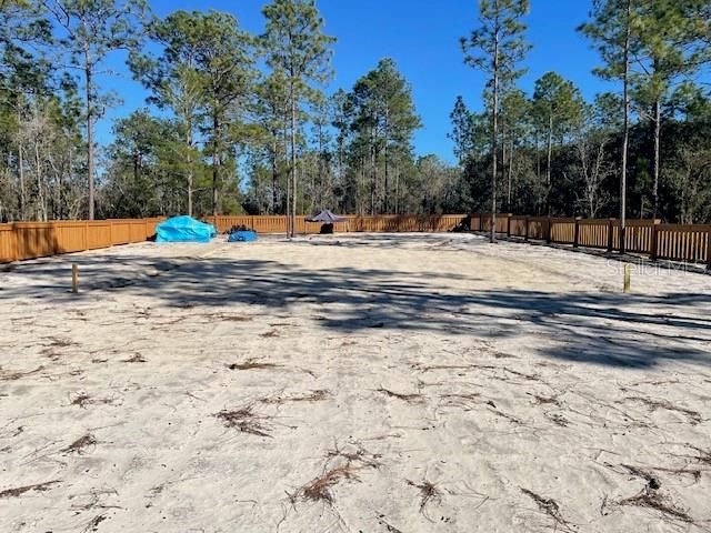 На продажу: $77,000 (0.25 acres)