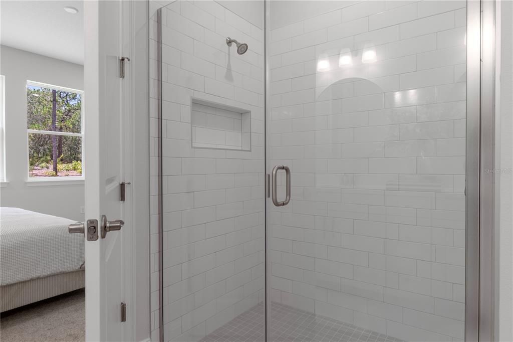 Activo con contrato: $495,000 (4 camas, 3 baños, 2412 Pies cuadrados)