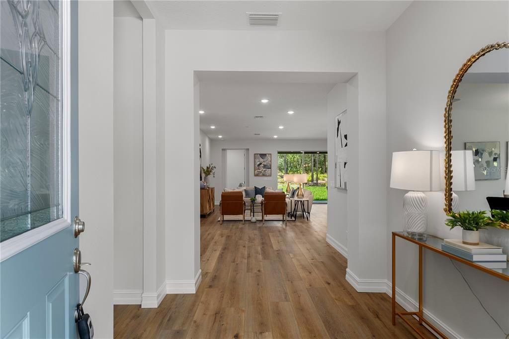 Activo con contrato: $495,000 (4 camas, 3 baños, 2412 Pies cuadrados)