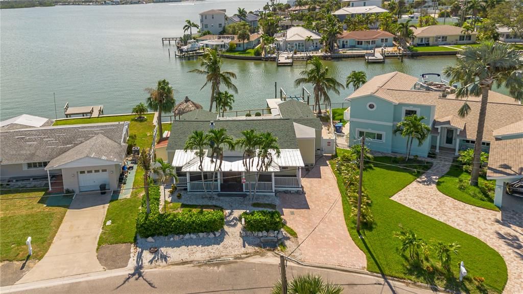 En Venta: $1,039,000 (3 camas, 2 baños, 1885 Pies cuadrados)