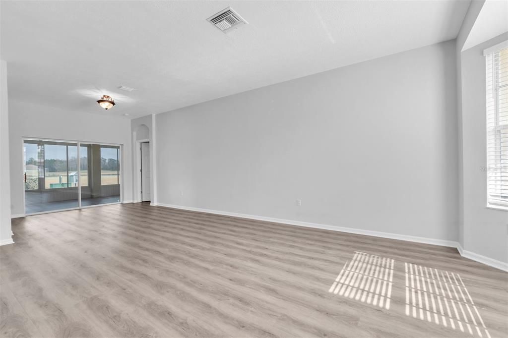 Active With Contract: $469,000 (3 beds, 2 baths, 1876 Square Feet)