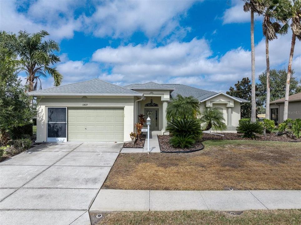 Active With Contract: $469,000 (3 beds, 2 baths, 1876 Square Feet)