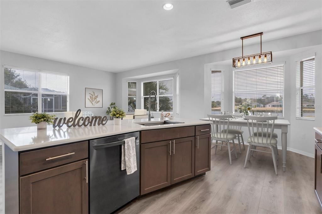 Active With Contract: $469,000 (3 beds, 2 baths, 1876 Square Feet)