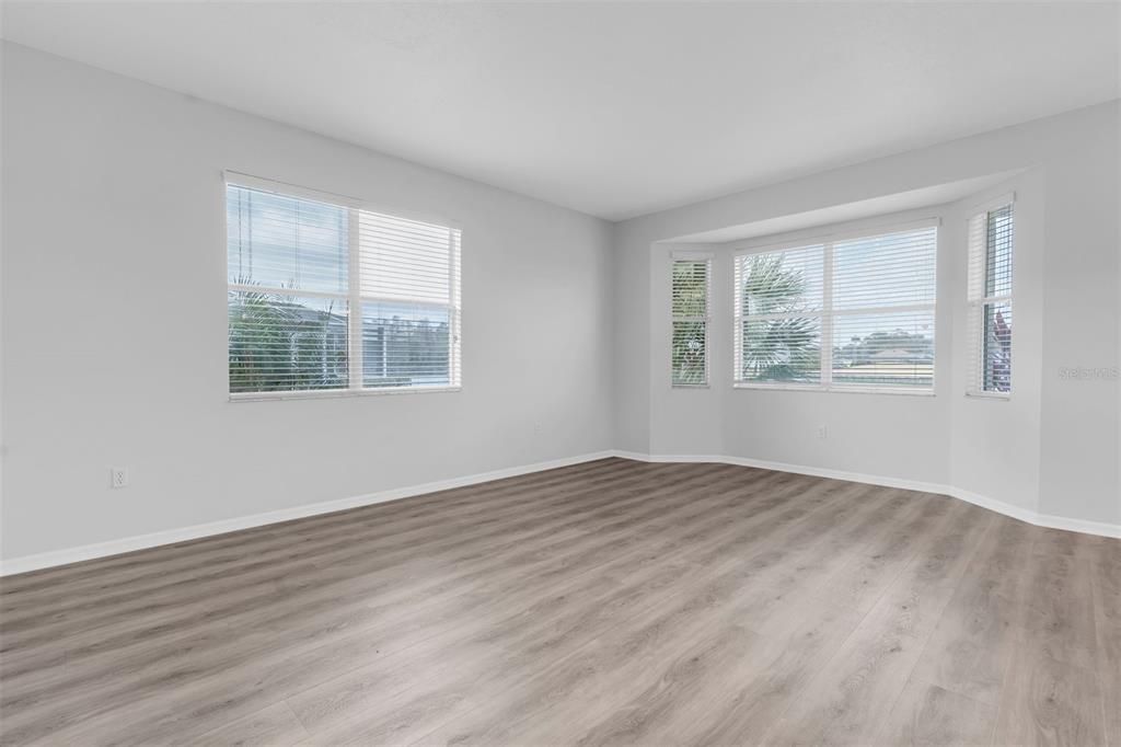 Active With Contract: $469,000 (3 beds, 2 baths, 1876 Square Feet)