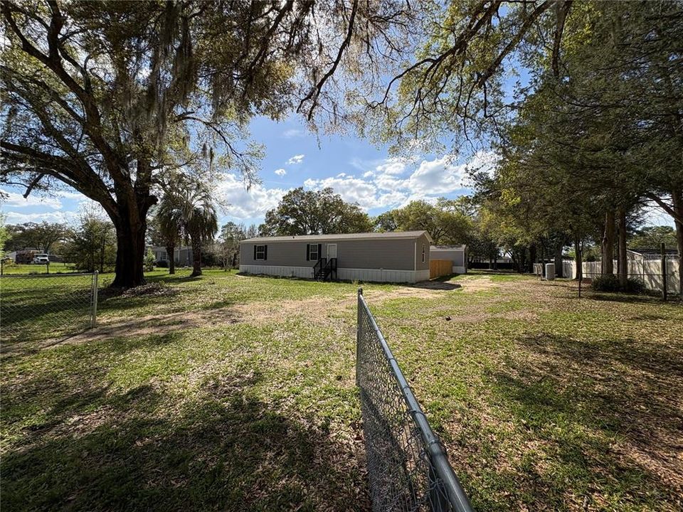 For Rent: $1,595 (3 beds, 2 baths, 1000 Square Feet)