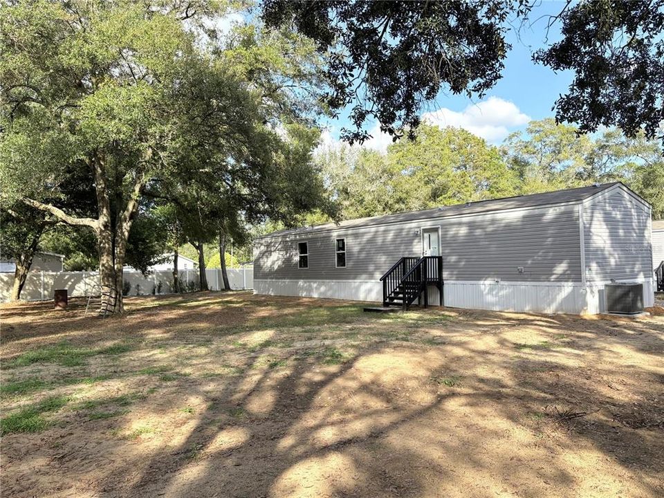 For Rent: $1,595 (3 beds, 2 baths, 1000 Square Feet)