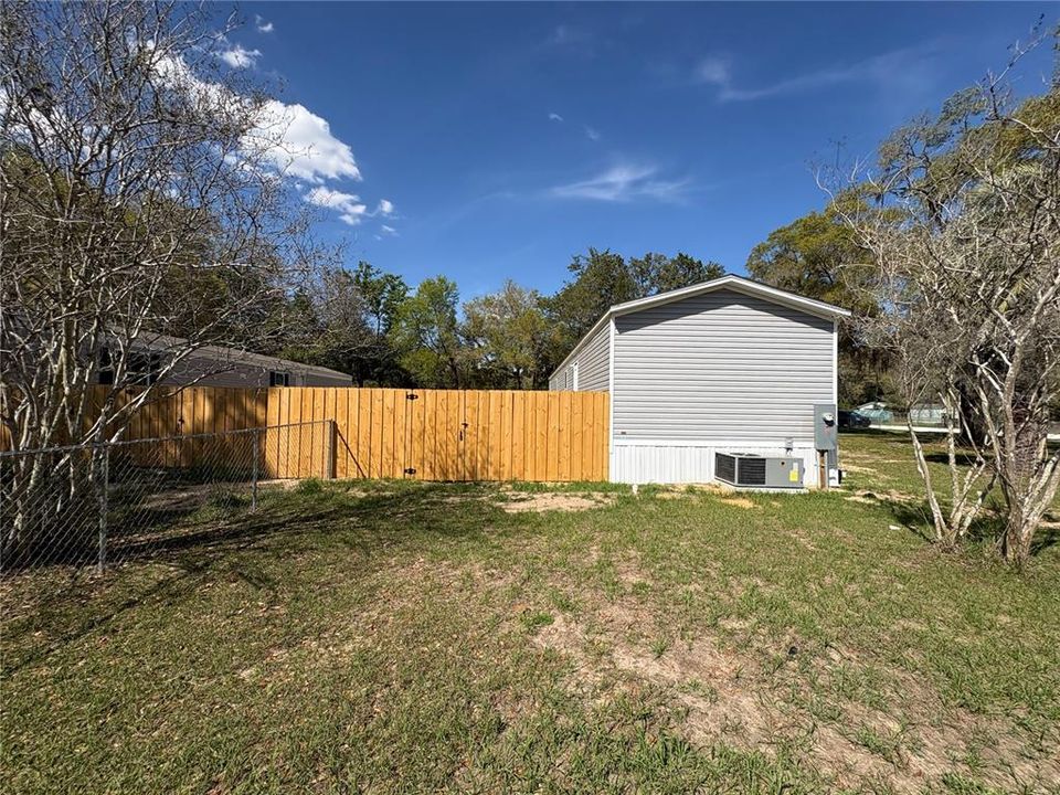 For Rent: $1,595 (3 beds, 2 baths, 1000 Square Feet)