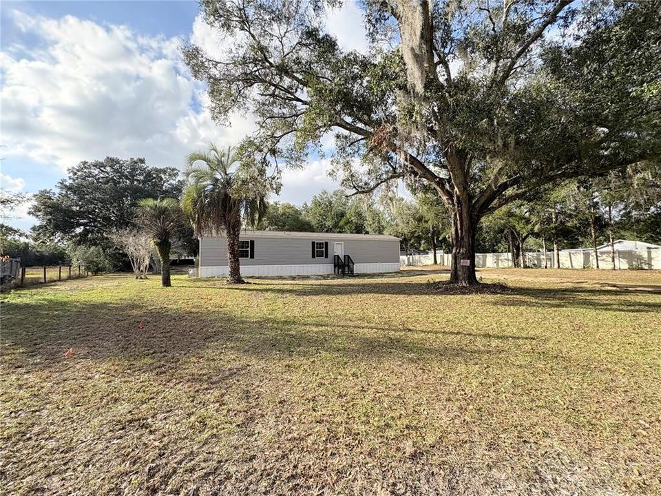 For Rent: $1,595 (3 beds, 2 baths, 1000 Square Feet)