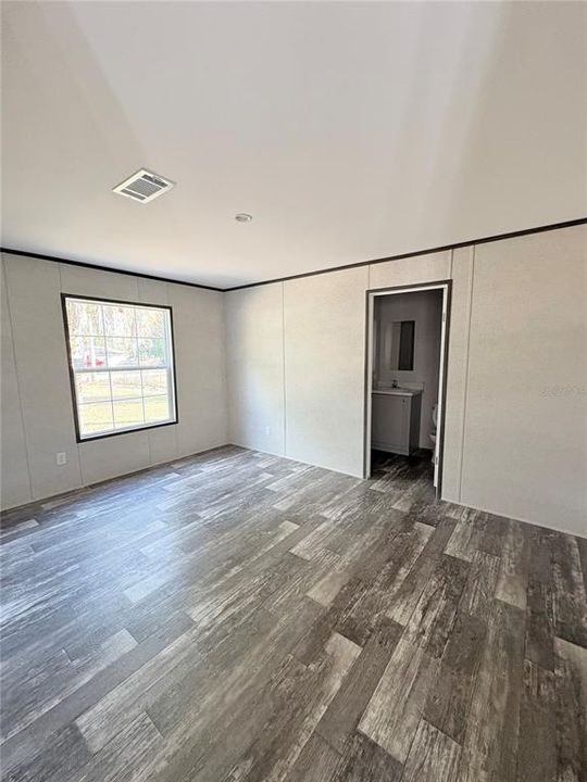 For Rent: $1,595 (3 beds, 2 baths, 1000 Square Feet)