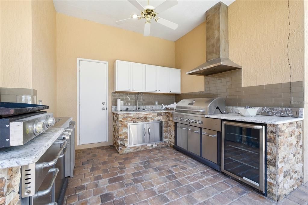 For Sale: $625,000 (4 beds, 3 baths, 2772 Square Feet)