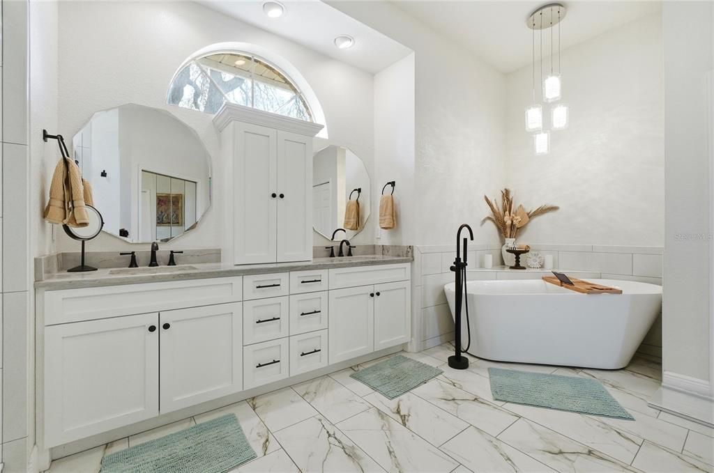 For Sale: $625,000 (4 beds, 3 baths, 2772 Square Feet)