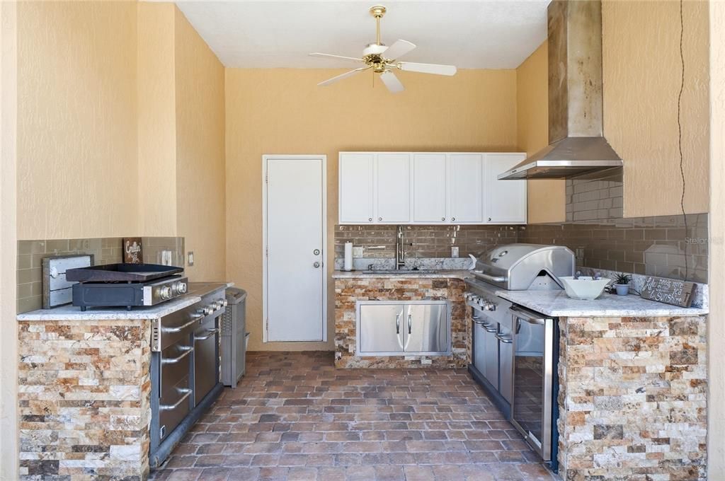 For Sale: $625,000 (4 beds, 3 baths, 2772 Square Feet)