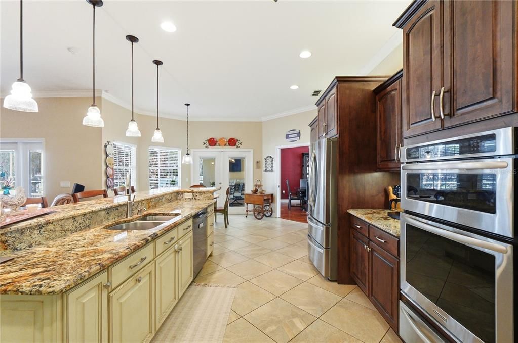 For Sale: $625,000 (4 beds, 3 baths, 2772 Square Feet)