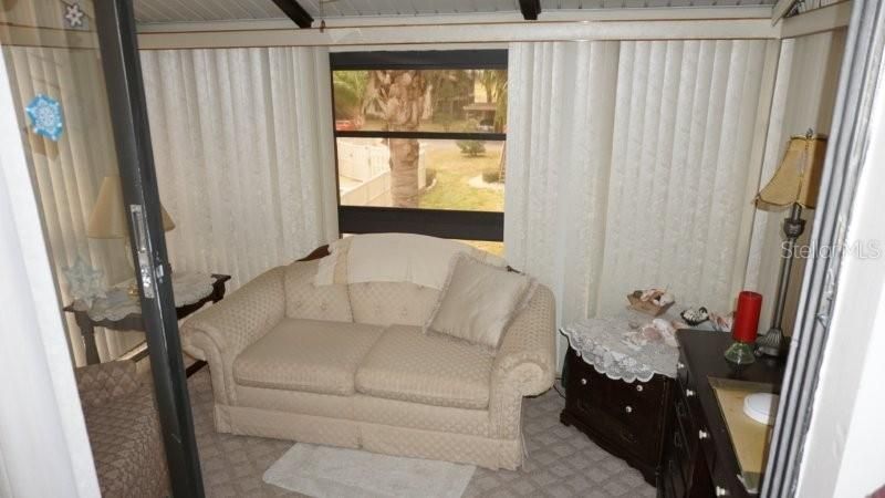 For Sale: $115,000 (2 beds, 2 baths, 1144 Square Feet)