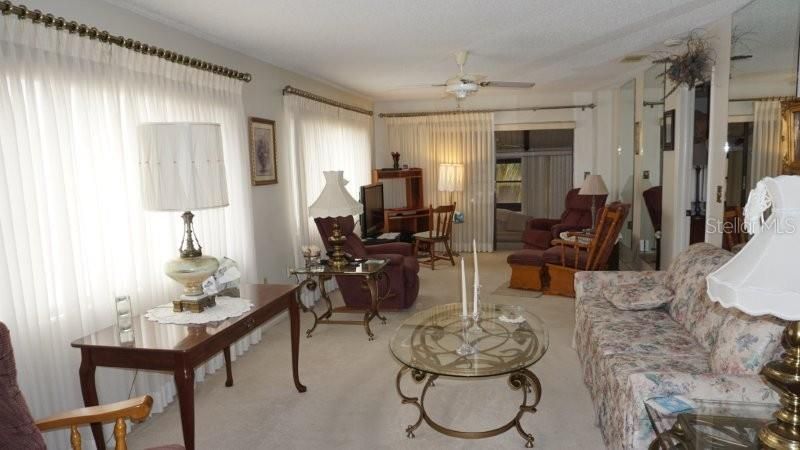 For Sale: $115,000 (2 beds, 2 baths, 1144 Square Feet)