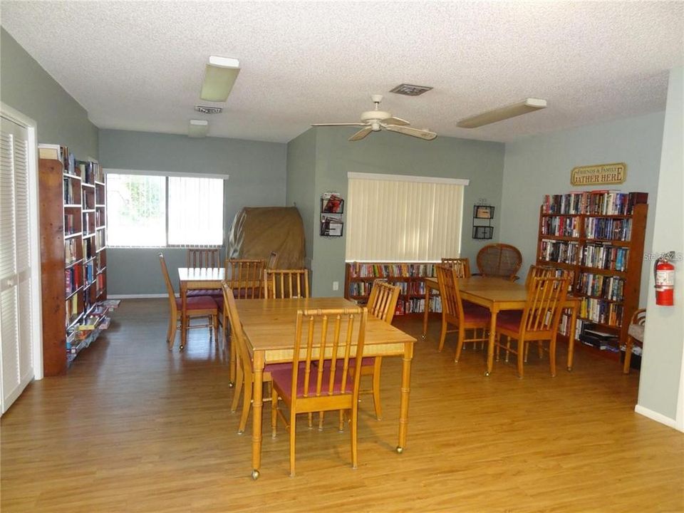 For Sale: $115,000 (2 beds, 2 baths, 1144 Square Feet)