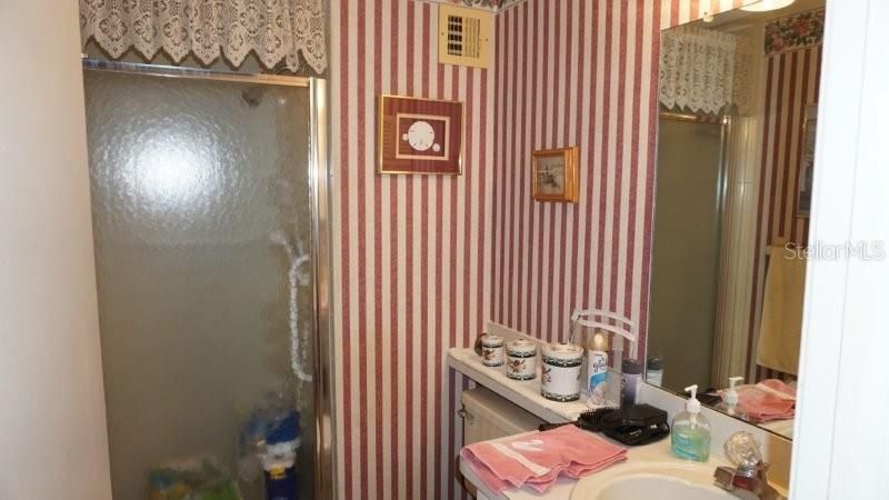For Sale: $115,000 (2 beds, 2 baths, 1144 Square Feet)