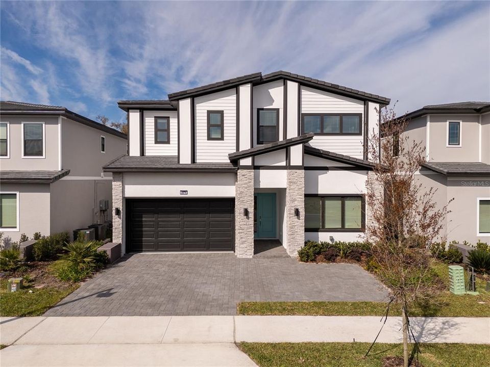 For Sale: $2,180,000 (12 beds, 11 baths, 4842 Square Feet)