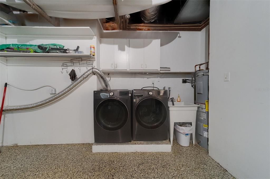 For Rent: $4,900 (3 beds, 3 baths, 2062 Square Feet)