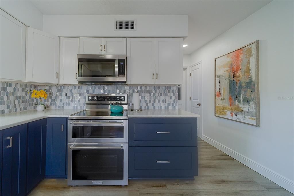 For Rent: $4,900 (3 beds, 3 baths, 2062 Square Feet)