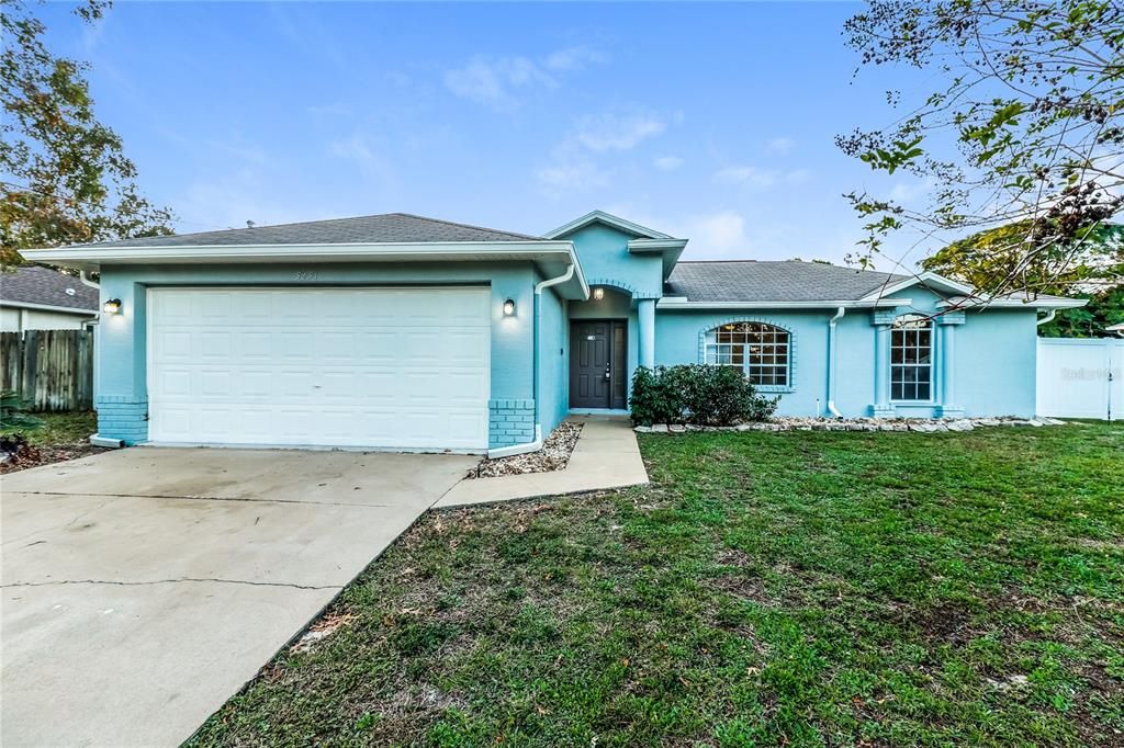 Recently Rented: $2,005 (3 beds, 2 baths, 1378 Square Feet)