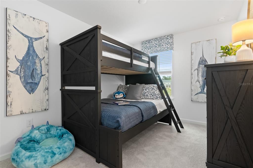 Под контрактом: $224,485 (3 спален, 2 ванн, 1682 Квадратных фут)