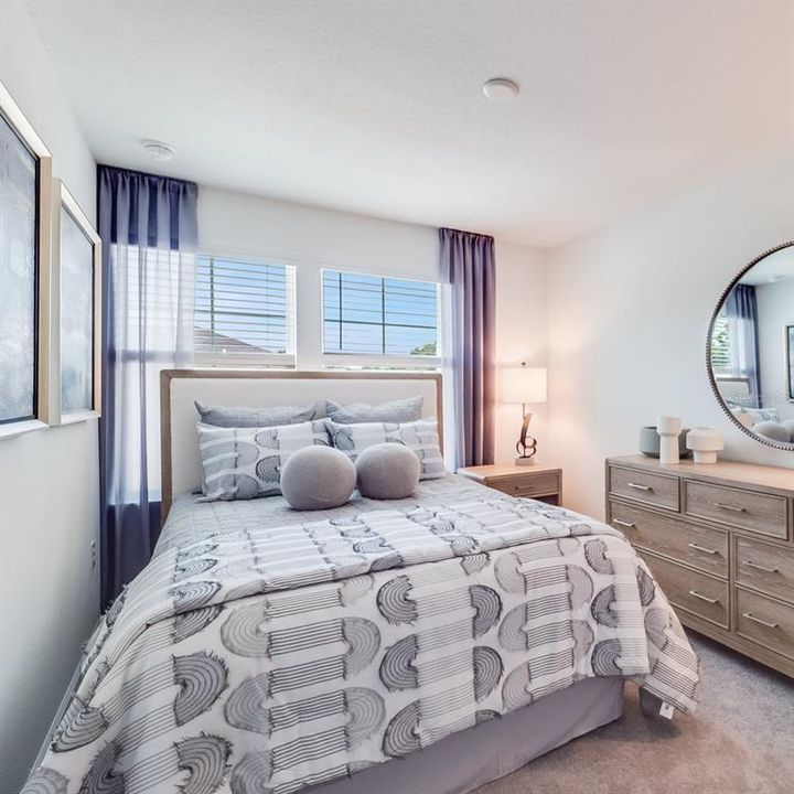 Под контрактом: $224,485 (3 спален, 2 ванн, 1682 Квадратных фут)