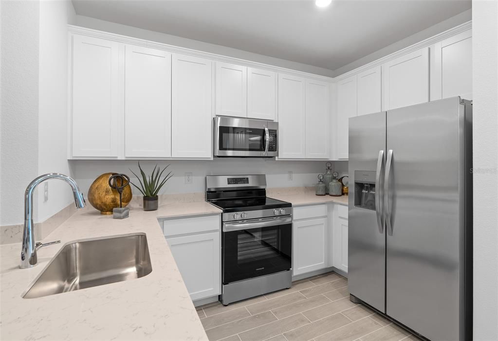 Под контрактом: $224,485 (3 спален, 2 ванн, 1682 Квадратных фут)