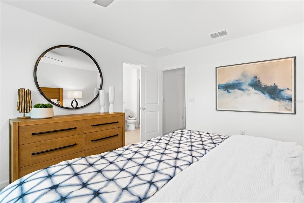 Под контрактом: $224,485 (3 спален, 2 ванн, 1682 Квадратных фут)