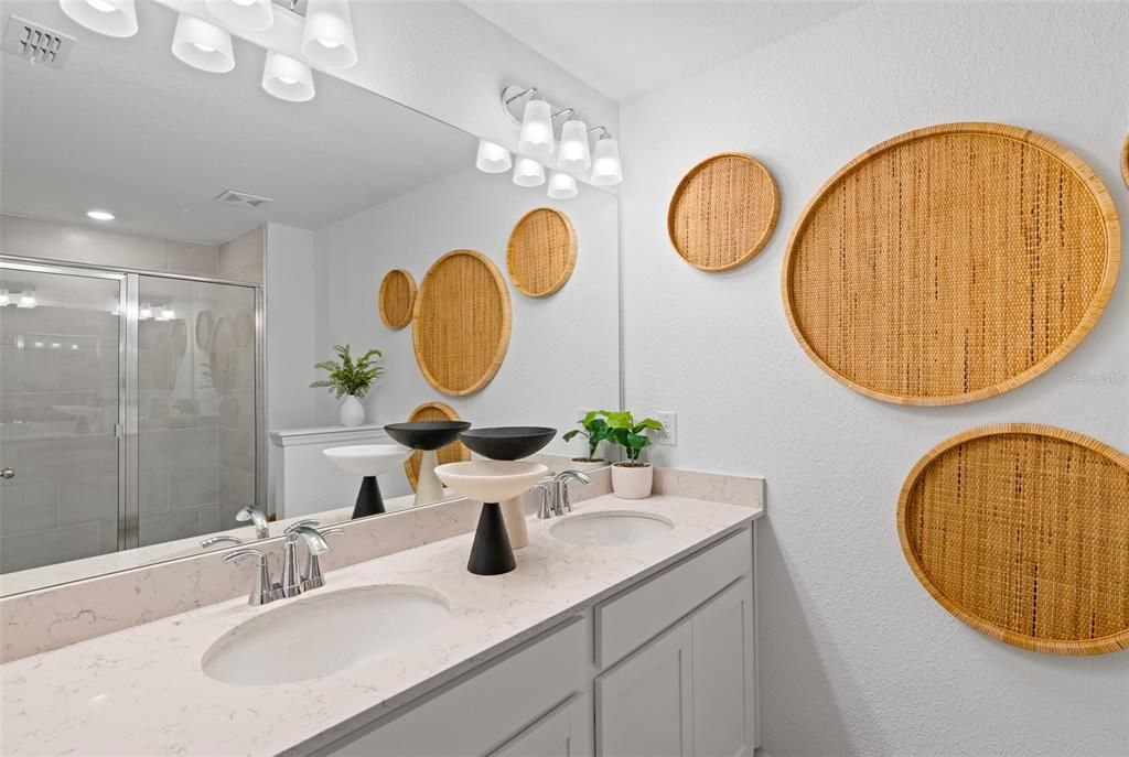 Под контрактом: $224,485 (3 спален, 2 ванн, 1682 Квадратных фут)