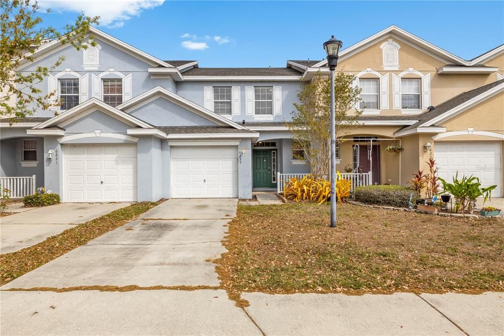 Activo con contrato: $195,000 (3 camas, 2 baños, 1387 Pies cuadrados)