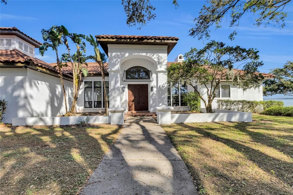 For Sale: $1,250,000 (3 beds, 2 baths, 3400 Square Feet)