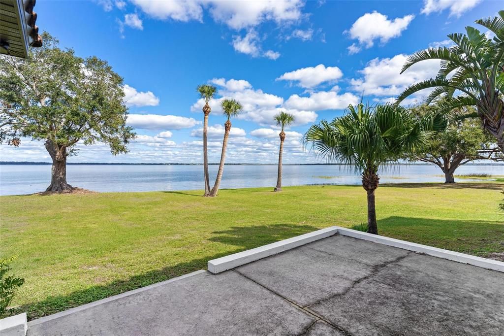 For Sale: $1,250,000 (3 beds, 2 baths, 3400 Square Feet)