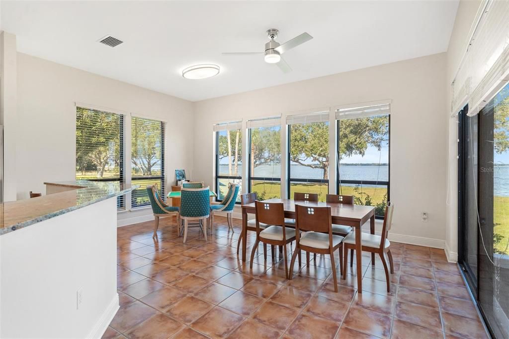 For Sale: $1,250,000 (3 beds, 2 baths, 3400 Square Feet)