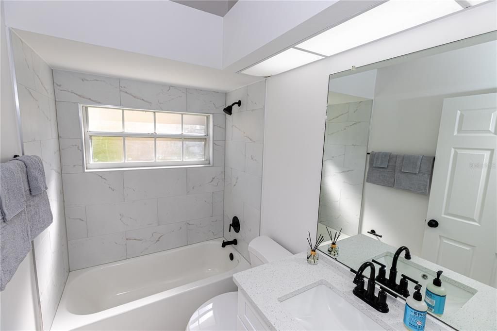 Active With Contract: $243,900 (2 beds, 2 baths, 1057 Square Feet)