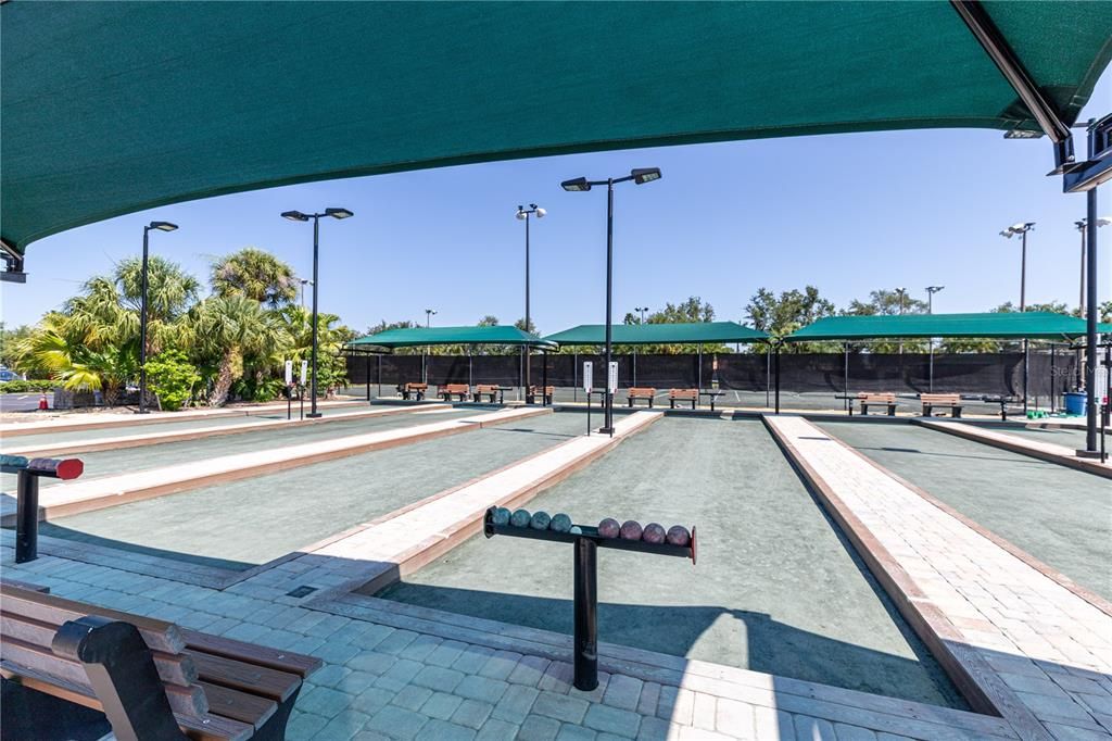 Active With Contract: $243,900 (2 beds, 2 baths, 1057 Square Feet)