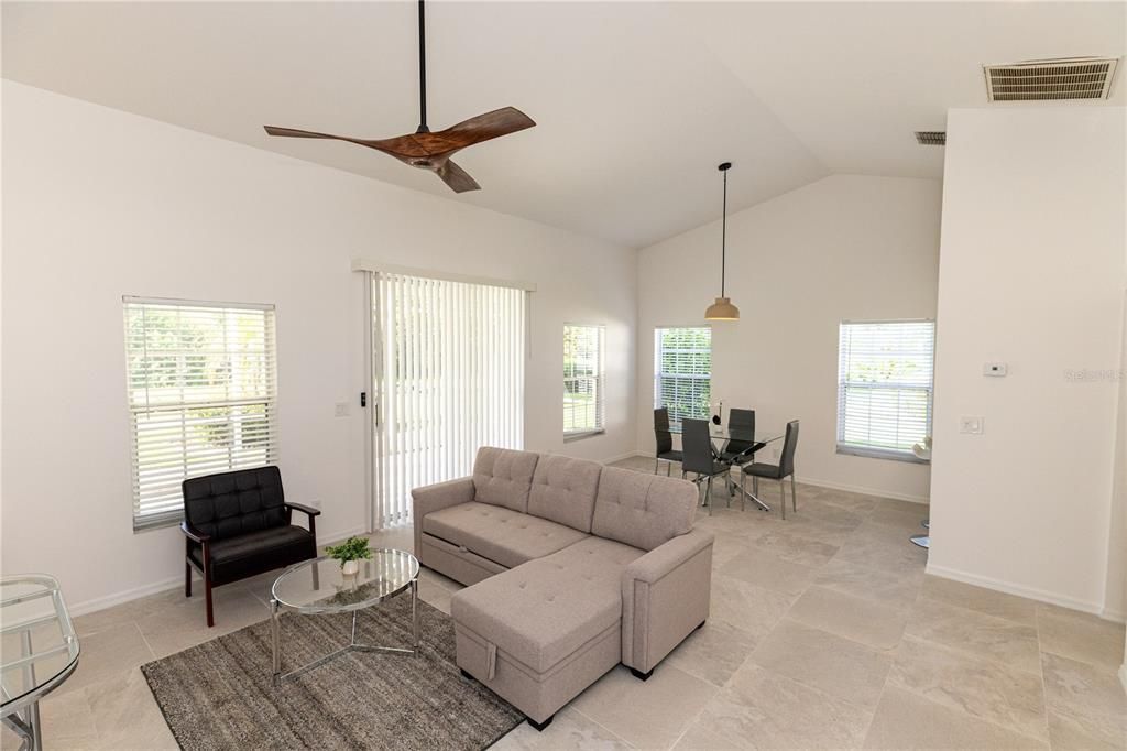 Active With Contract: $243,900 (2 beds, 2 baths, 1057 Square Feet)