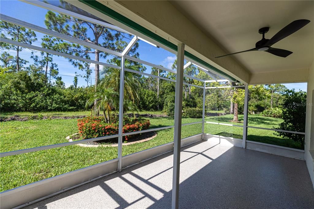 Active With Contract: $243,900 (2 beds, 2 baths, 1057 Square Feet)