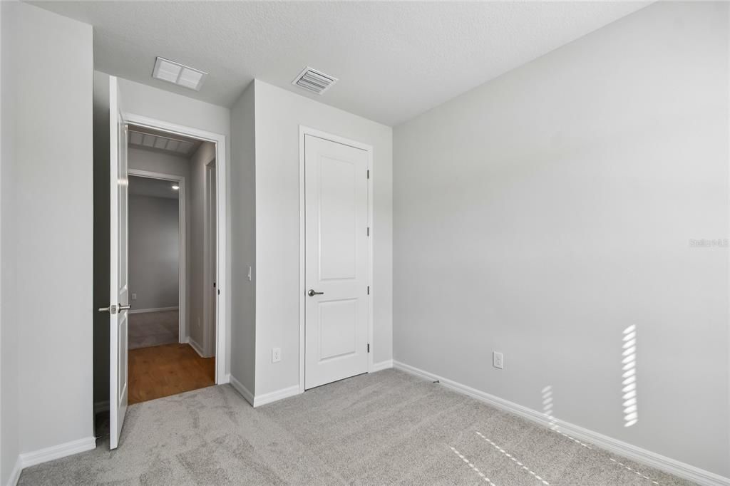 Active With Contract: $469,990 (3 beds, 2 baths, 2123 Square Feet)