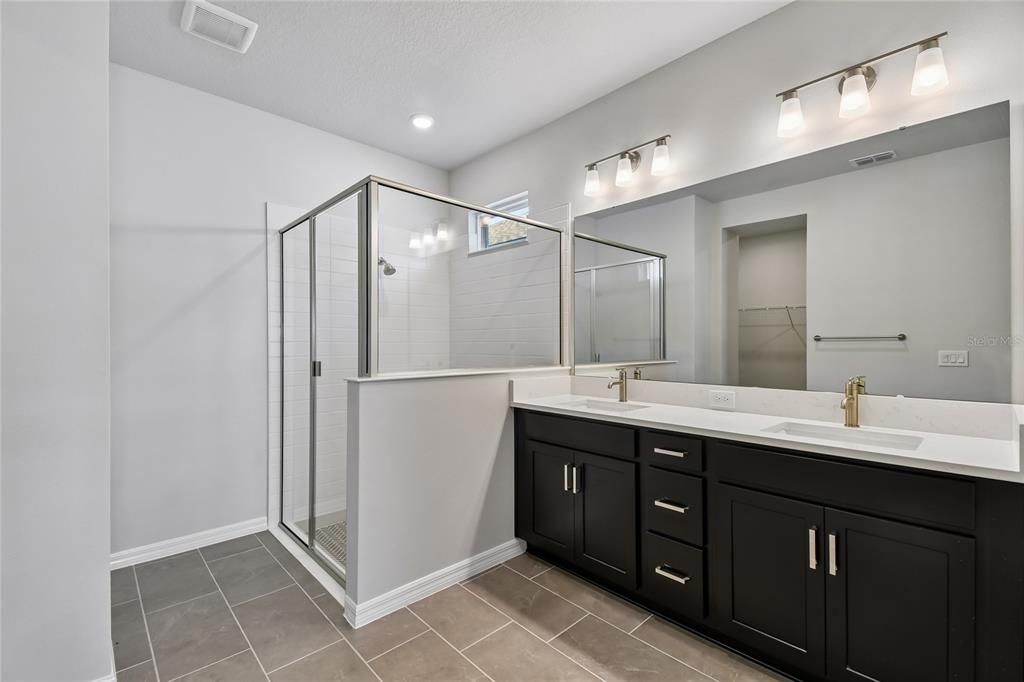 Active With Contract: $469,990 (3 beds, 2 baths, 2123 Square Feet)