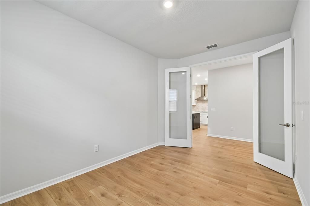 Active With Contract: $469,990 (3 beds, 2 baths, 2123 Square Feet)