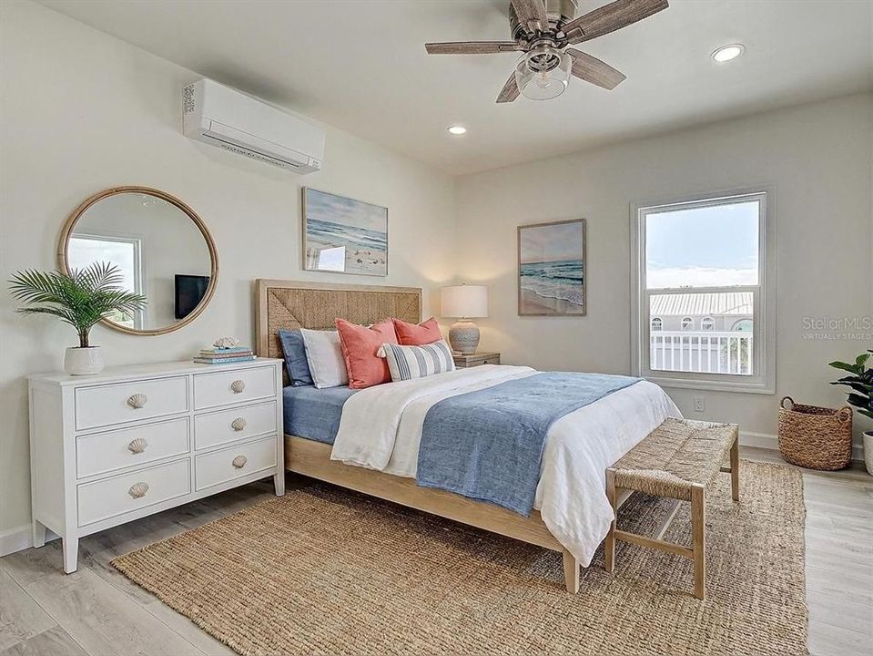 For Sale: $1,300,000 (3 beds, 3 baths, 3056 Square Feet)