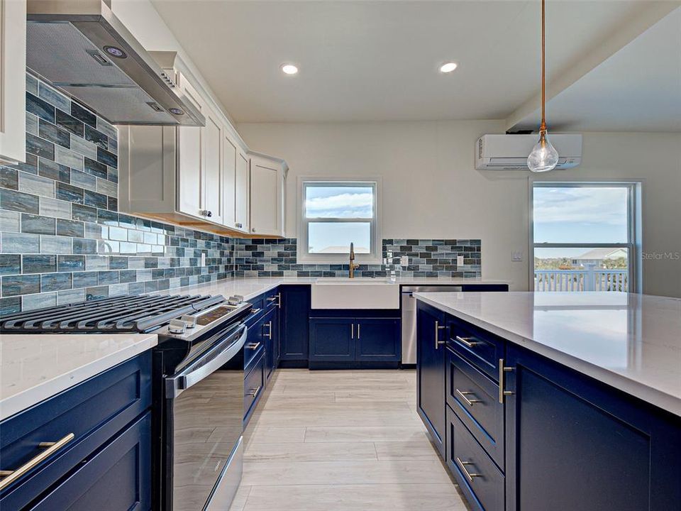 For Sale: $1,300,000 (3 beds, 3 baths, 3056 Square Feet)