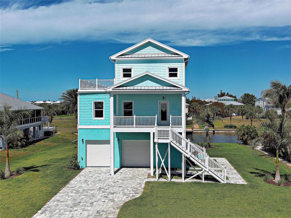 For Sale: $1,300,000 (3 beds, 3 baths, 3056 Square Feet)